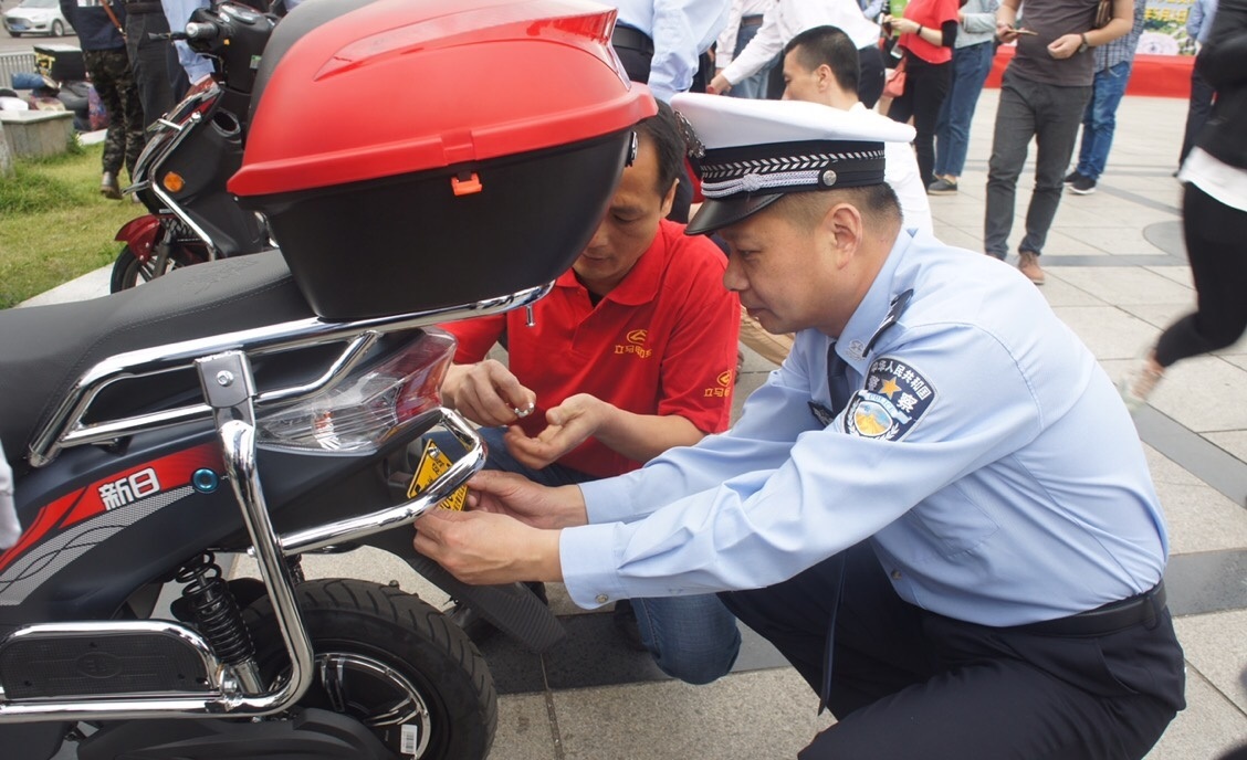 福建：福州現(xiàn)有電動(dòng)自行車必須重新上牌！將實(shí)行分區(qū)域通行！