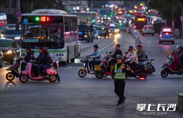 湖南：電動(dòng)車(chē)上牌在即，長(zhǎng)沙準(zhǔn)備好了嗎？
