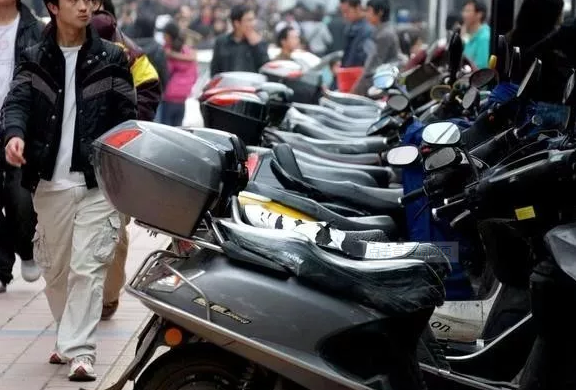 湖南：益陽(yáng)市大通湖區(qū)電動(dòng)車管理知識(shí)問(wèn)答