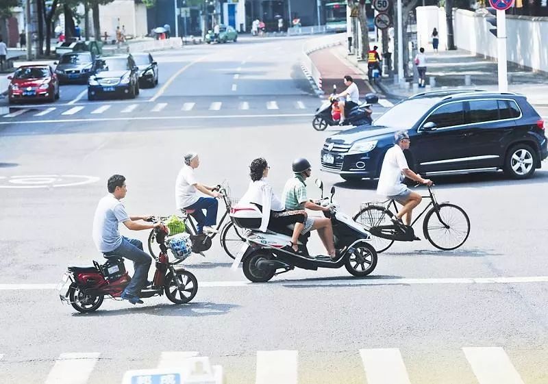 山東：濰坊市非國(guó)標(biāo)電動(dòng)車上牌有期限，就近網(wǎng)點(diǎn)抓緊辦