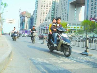 河南：駐馬店電動車在哪掛牌？對加篷電動車如何管理？最新解讀來了