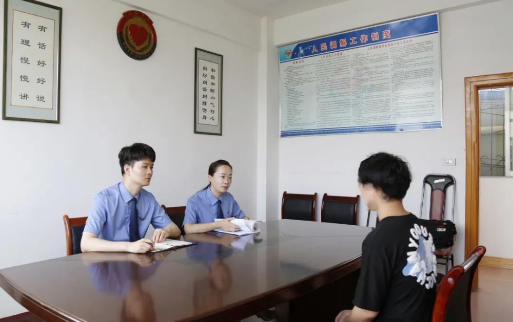 湖北：丹江口市檢察院開展未成年人社區(qū)矯正檢查監(jiān)督工作